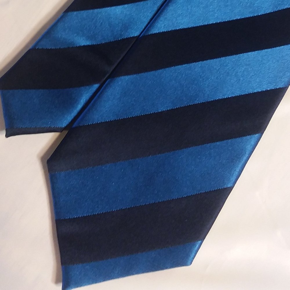 Royal Class Selection Polyester Necktie NEW